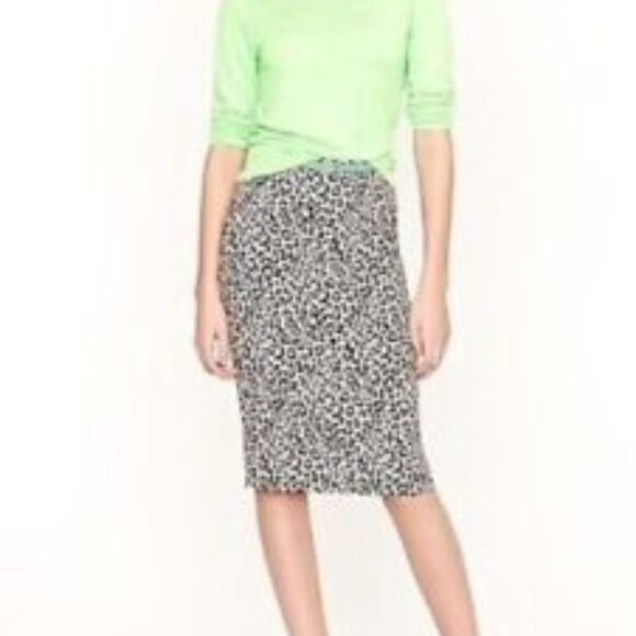 J. Crew Dresses & Skirts - J.Crew womens pencil skirt size 6 animal print knee length linen blend career